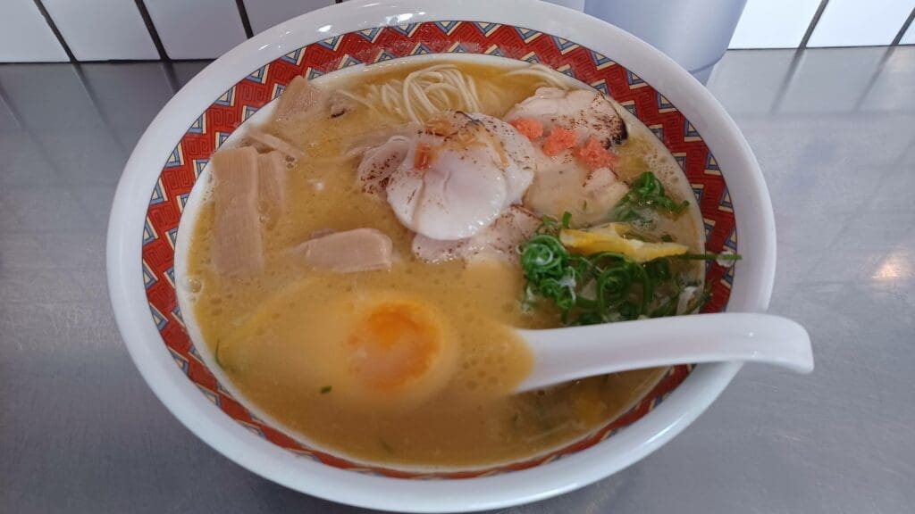 Chun Yi Ramen Chun Gold rich-broth scallop ramen
