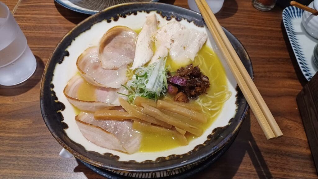 Menya Hanekin silkie chicken paitan ramen