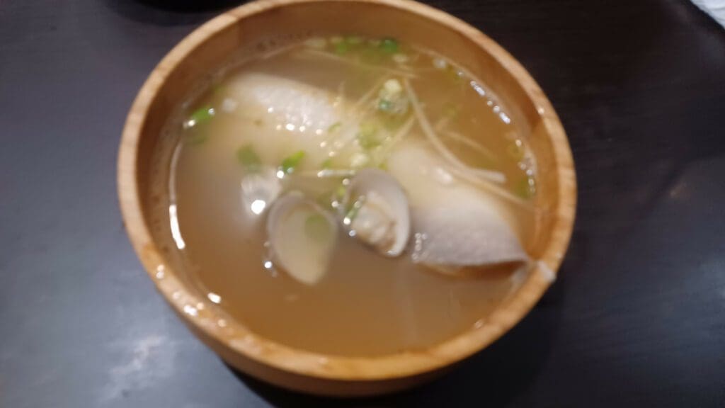 海城 虱目魚肚湯