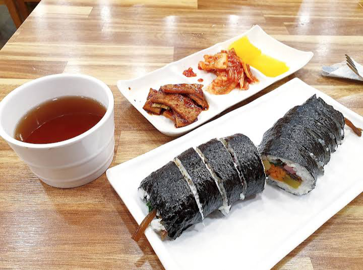 附上套餐照。圖片來自 마린시티 in google map